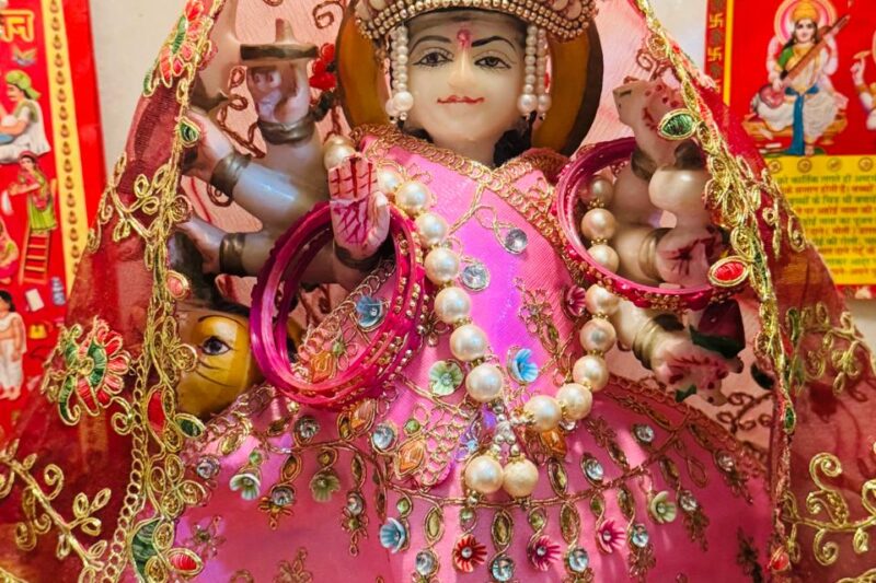 मां दुर्गा जी की आरती | Maa Durga Aarti :जय अम्बे गौरी मैया, जय श्यामा गौरी